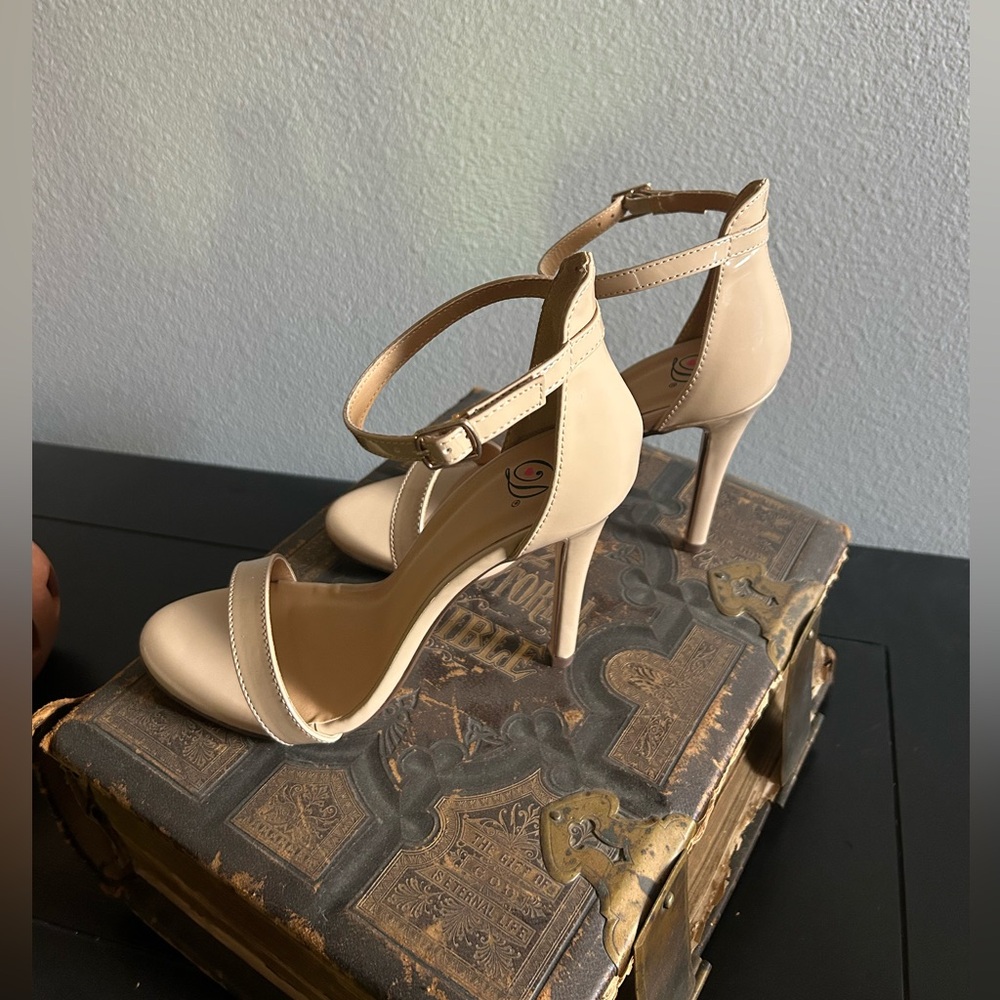 My Delicious Shoes Tyrell Beige Strap Patent Heels - Picture 6 of 12